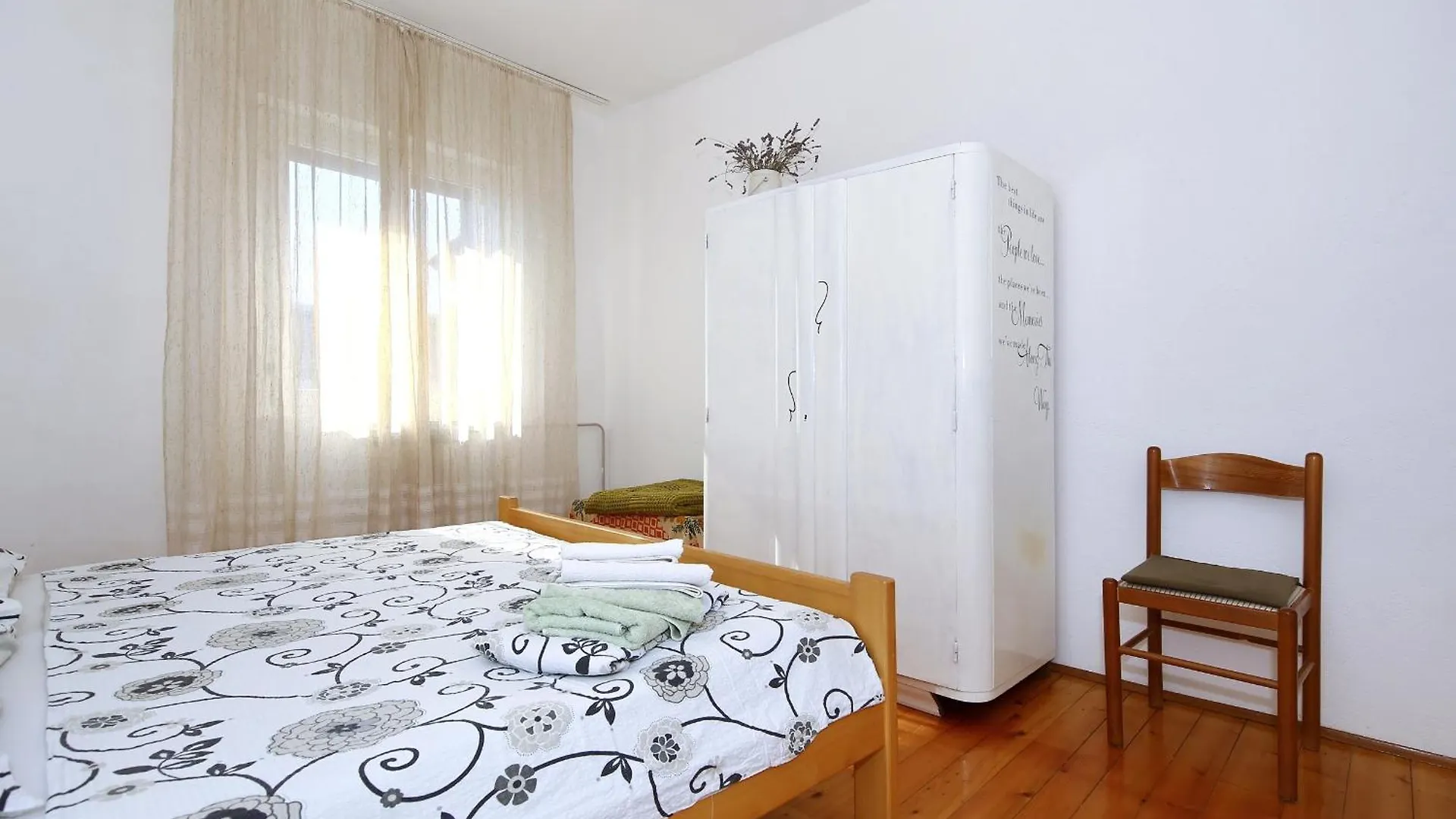 Apartments With A Parking Space Tkon, Pasman - 8411 Tkon